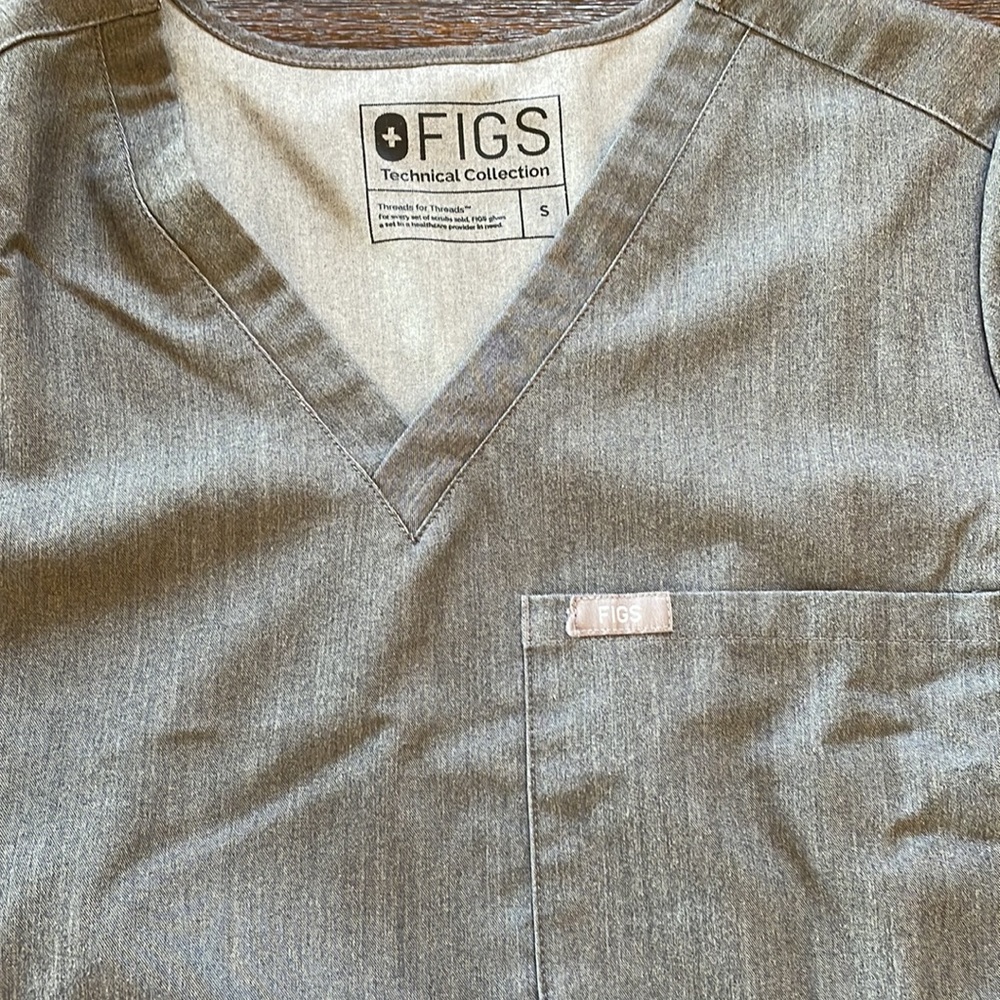 Figs gray size small euc. Catarina top and jogger bottom - Picture 5 of 8